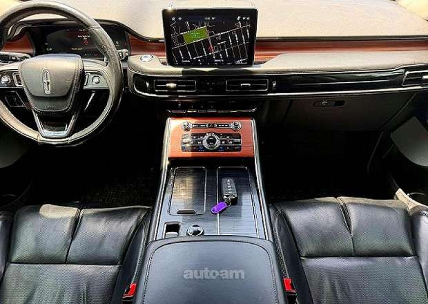 Lincoln Aviator