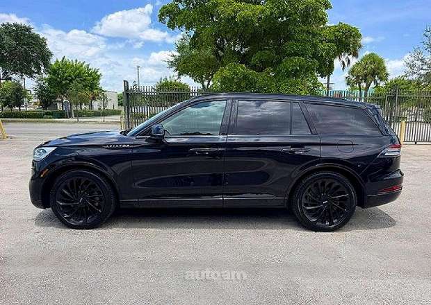 Lincoln Aviator