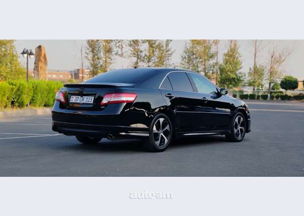 Toyota Camry 2010 — լուսանկար 7