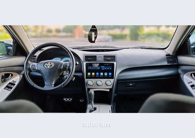 Toyota Camry 2010 — լուսանկար 11