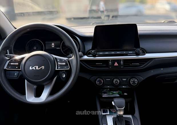 Kia Forte 2023 — լուսանկար 6