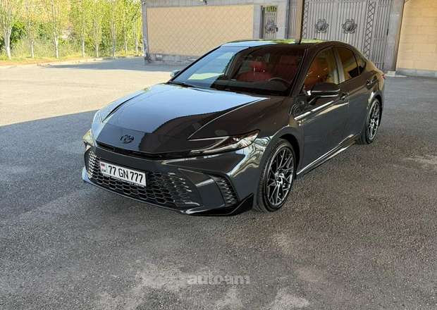 Toyota Camry 2025 — լուսանկար 3