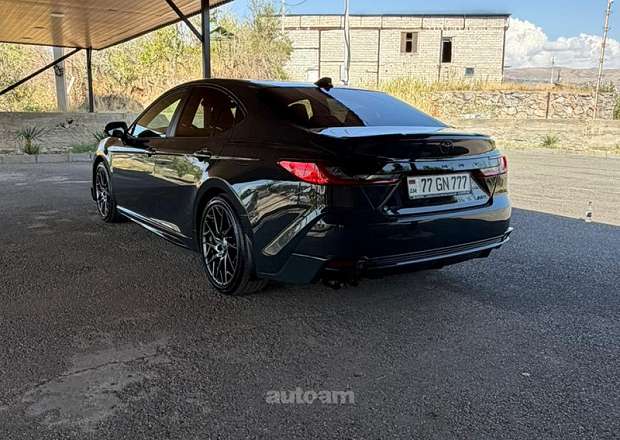 Toyota Camry 2025 — լուսանկար 4