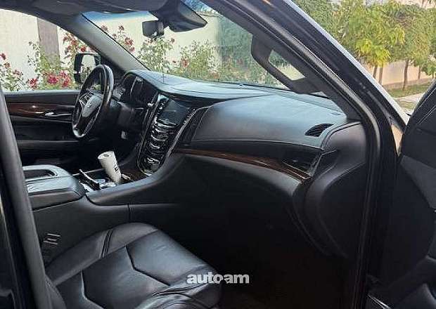 Cadillac Escalade 2018 — լուսանկար 10