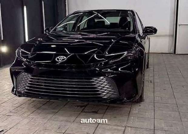 Toyota Camry 2025 — լուսանկար 1