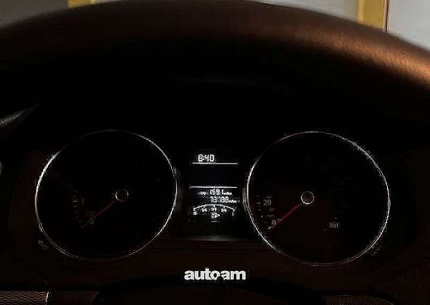 Volkswagen Jetta 2017 — լուսանկար 8