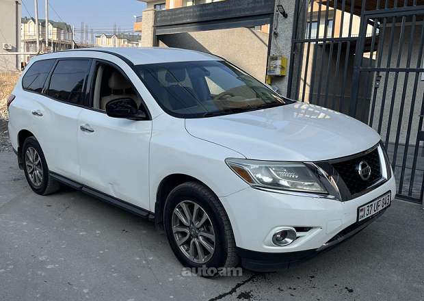 Nissan Pathfinder 2012 — լուսանկար 1