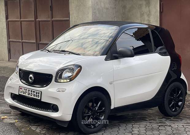 Smart ForTwo 2018 — фото 1
