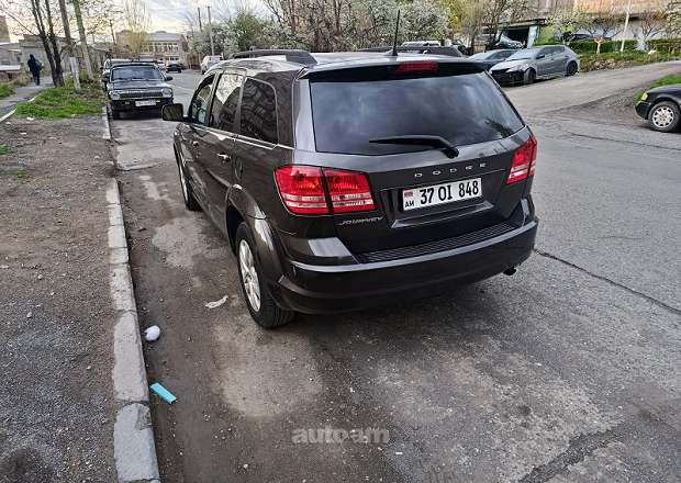 Dodge Journey 2020 — photo 1