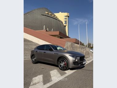 Maserati Levante  2017 