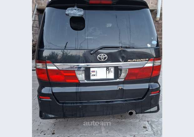 Toyota Alphard 2004 — photo 1