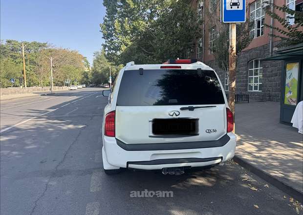 Infiniti QX56 2004 — photo 4