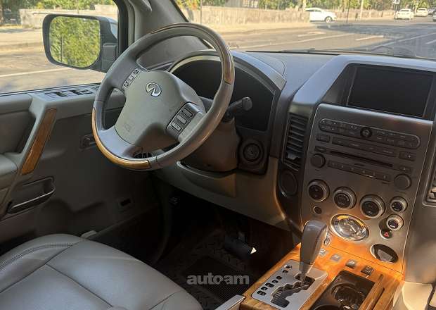 Infiniti QX56 2004 — photo 6