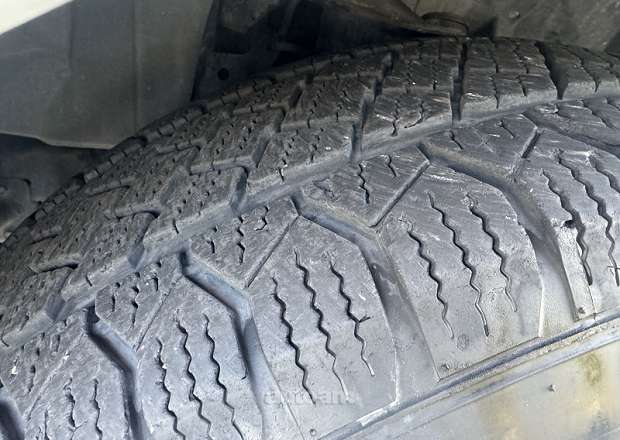 Infiniti QX56 2004 — photo 5