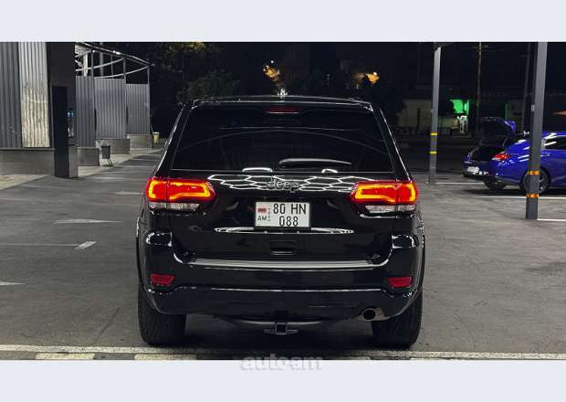 Jeep Grand Cherokee 2021 — լուսանկար 4