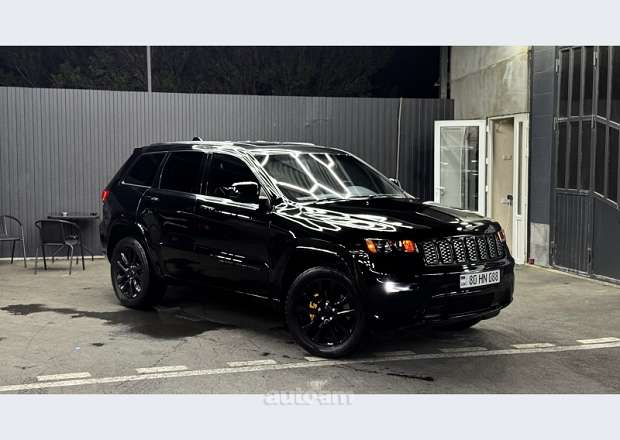 Jeep Grand Cherokee 2021 — լուսանկար 2