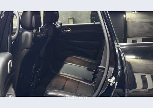 Jeep Grand Cherokee 2021 — լուսանկար 6