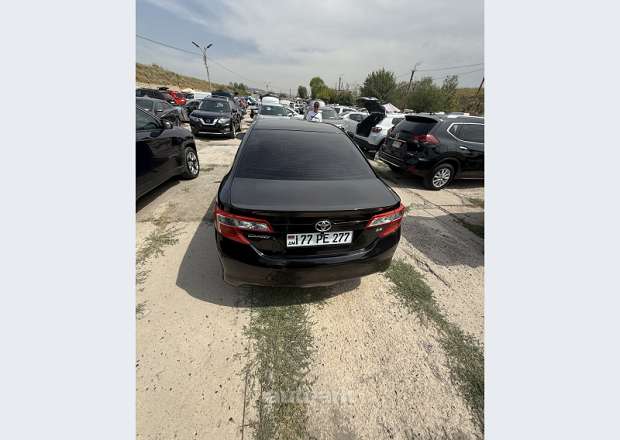 Toyota Camry 2012 — լուսանկար 3