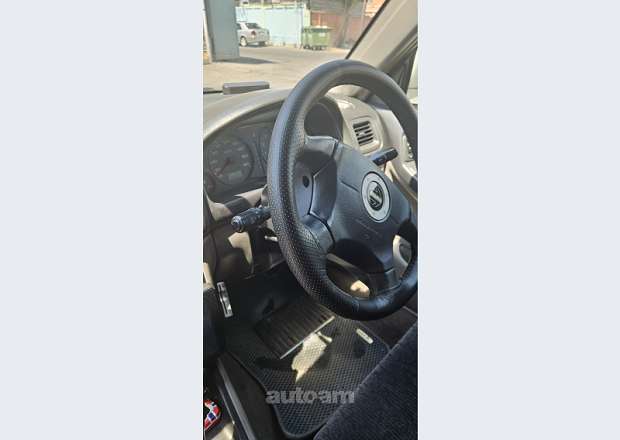 Subaru Forester 2000 — photo 4