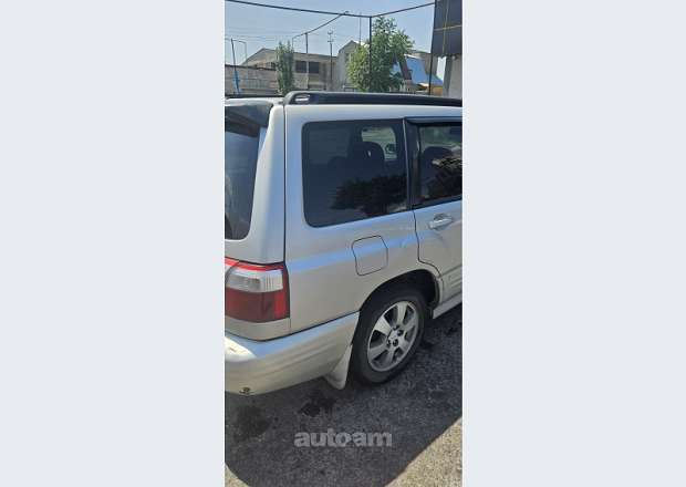 Subaru Forester 2000 — photo 13