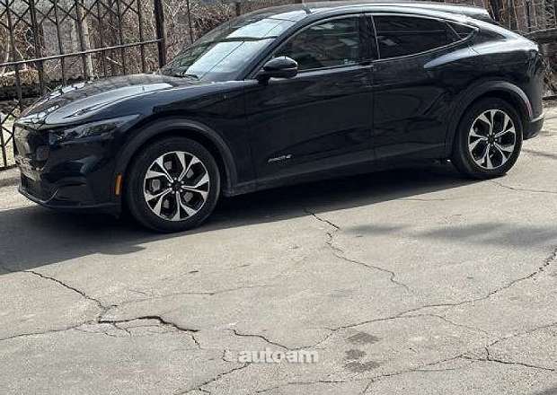 Ford Mustang 2024 — photo 1