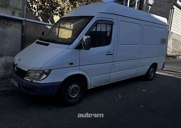 Mercedes-Benz Sprinter 2001 — լուսանկար 1