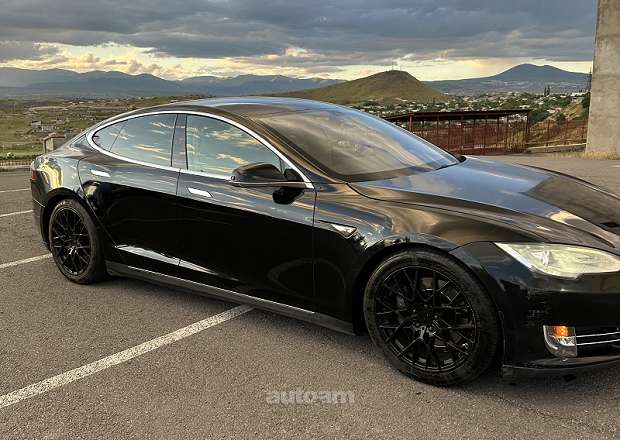 Tesla Model S 2013 — լուսանկար 7