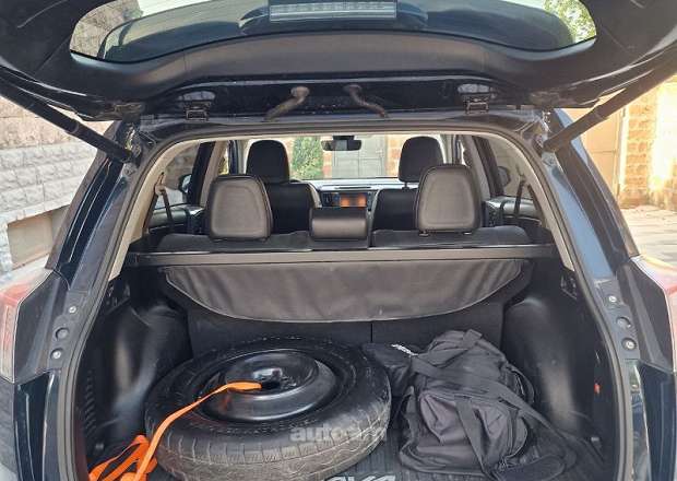 Toyota Rav 4 2016 — լուսանկար 7