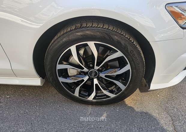 Audi A6 2018 — լուսանկար 12