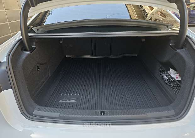 Audi A6 2018 — լուսանկար 14