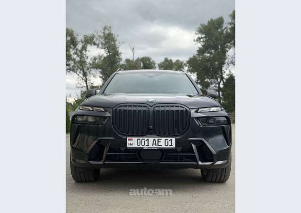 BMW X7 2023 — լուսանկար 1