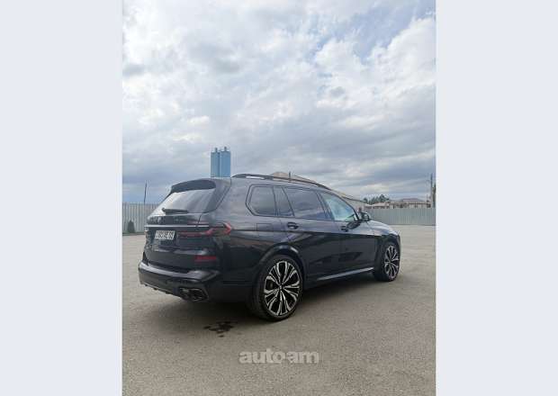 BMW X7 2023 — լուսանկար 3