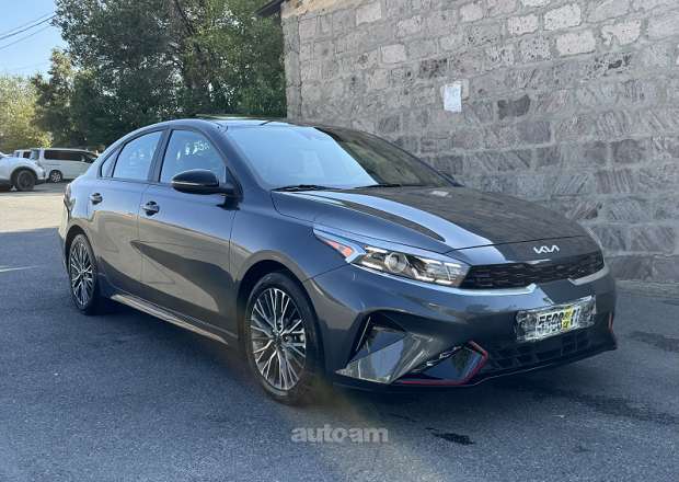 Kia Forte 2023 — լուսանկար 2