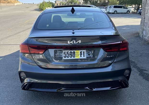 Kia Forte 2023 — լուսանկար 7