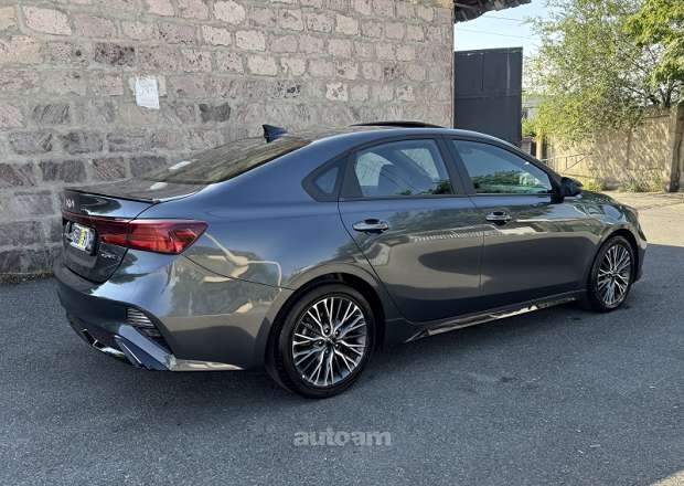 Kia Forte 2023 — լուսանկար 5
