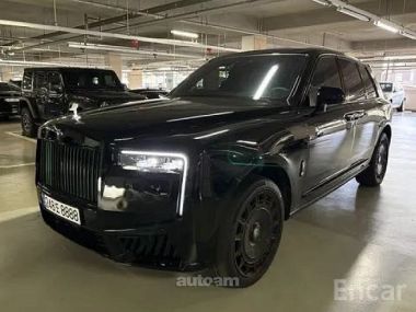 Rolls Royce Cullinan  2019 