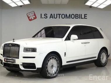 Rolls Royce Cullinan  2021 