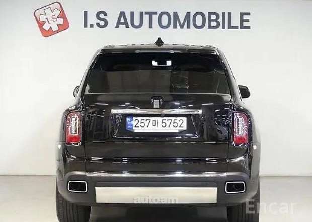 Rolls Royce Cullinan
