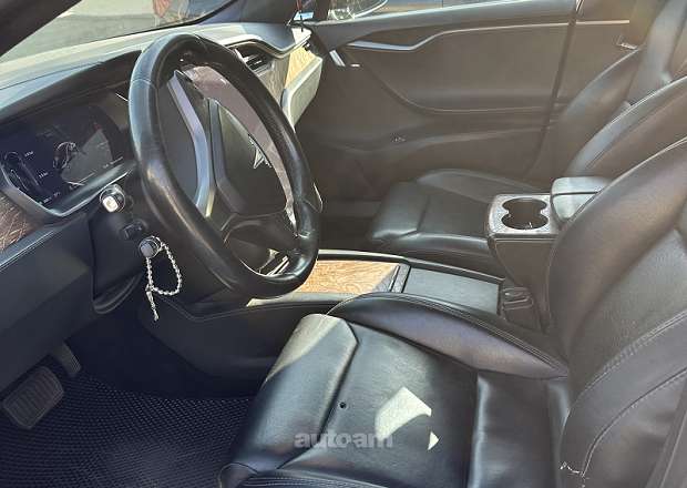 Tesla Model S 2019 — լուսանկար 8