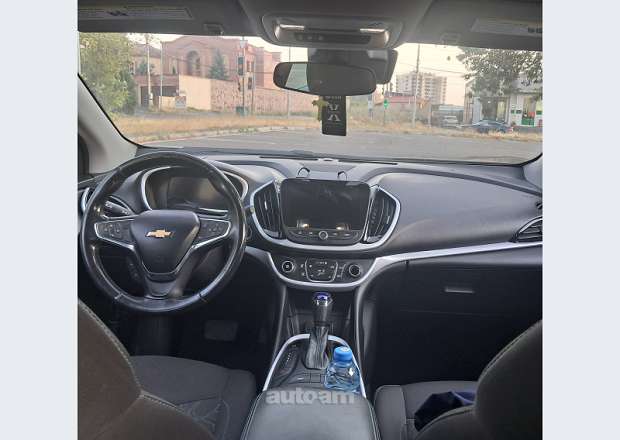 Chevrolet Volt 2017 — լուսանկար 1
