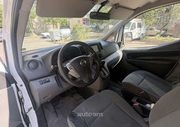 Nissan NV200 2021 — լուսանկար 10