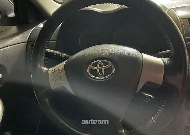 Toyota Corolla 2010 — photo 4