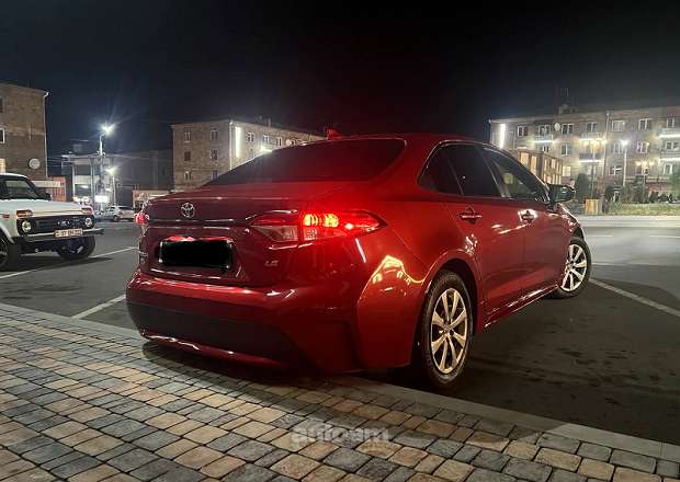 Toyota Corolla 2020 — photo 2