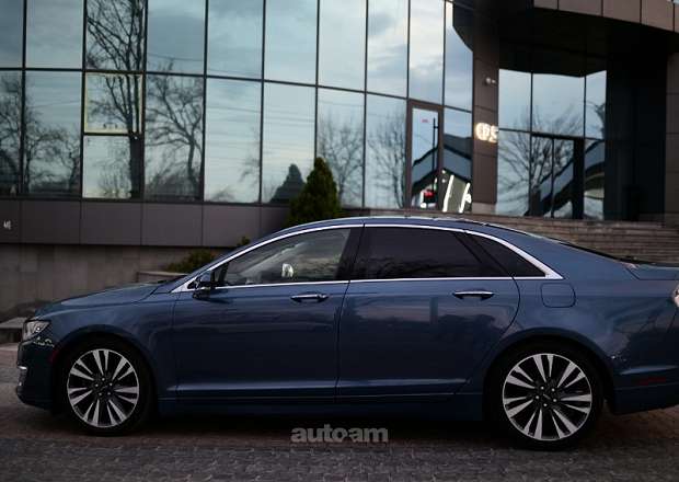 Lincoln MKZ 2019 — photo 5