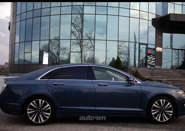Lincoln MKZ 2019 — photo 6