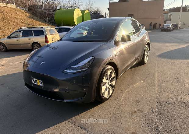 Tesla Model Y 2022 — լուսանկար 1