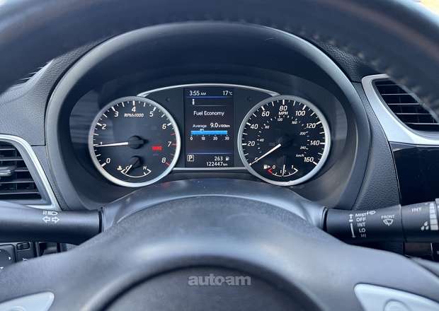 Nissan Sentra 2018 — լուսանկար 9