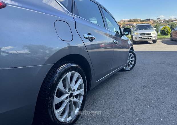 Nissan Sentra 2018 — լուսանկար 4