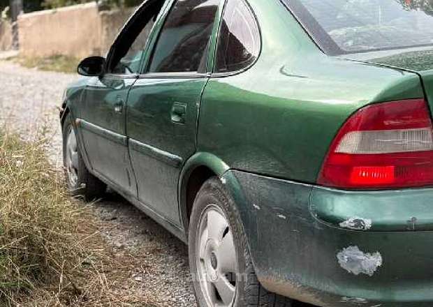 Opel Vectra B 1997 — լուսանկար 5