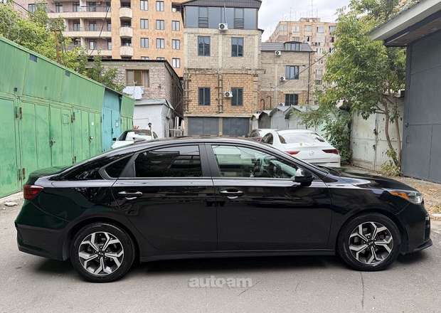 Kia Forte 2020 — լուսանկար 7